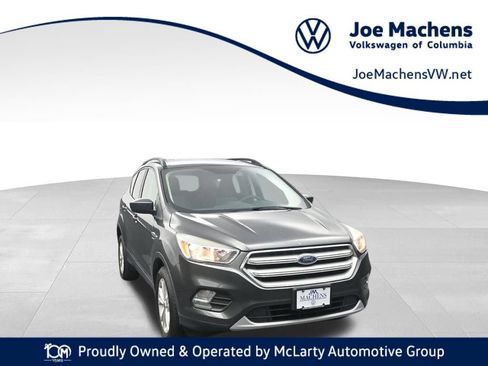 Used 2018 Ford Escape SE AWD/4WD image 1