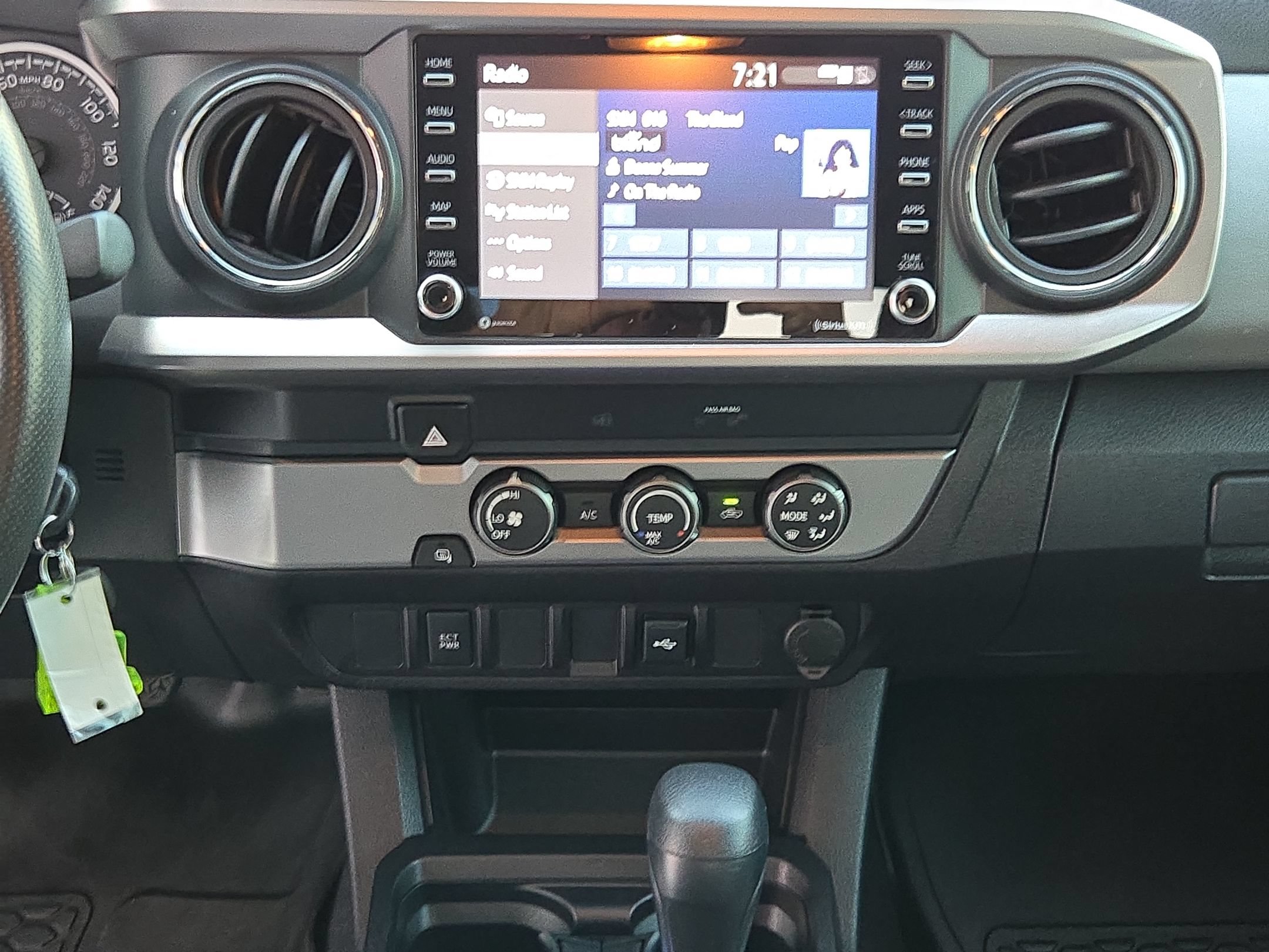 Used 2022 Toyota Tacoma SR5 w/ SR5 Appearance Package (SM) RWD image 30