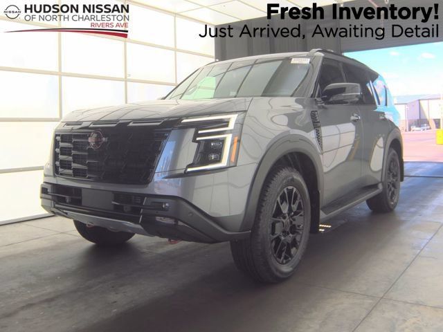 Used 2026 Nissan Armada PRO-4X AWD/4WD image 1