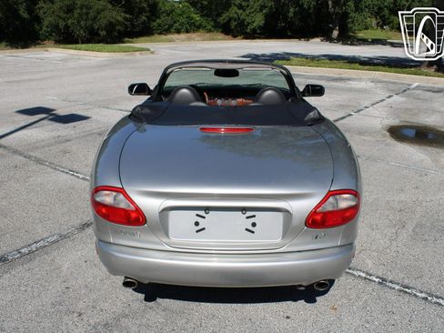 Used 1999 Jaguar XK8 Convertible RWD image 28