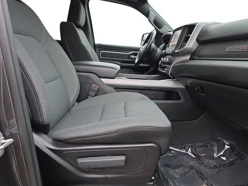 Used 2022 RAM 1500 Big Horn AWD/4WD image 17