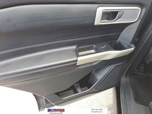 Used 2021 Ford Explorer Limited w/ Equipment Group 301A image 10