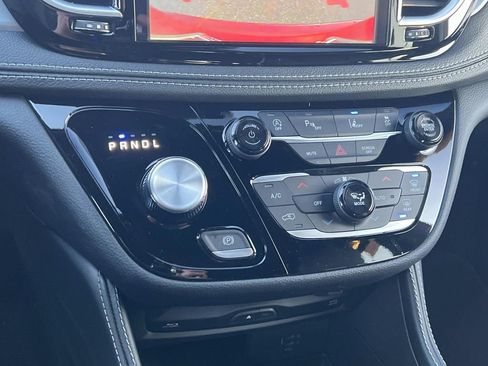 New 2026 Chrysler Pacifica Limited w/ Uconnect Theater Family Group AWD/4WD image 15