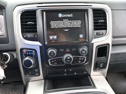 Used 2016 RAM 1500 SLT AWD/4WD image 20