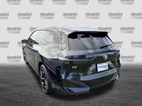 Used 2024 BMW iX xDrive50 w/ Premium Package AWD/4WD image 7