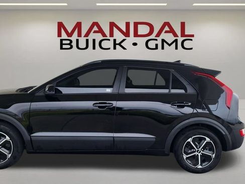 Used 2024 Kia Niro LX FWD image 11