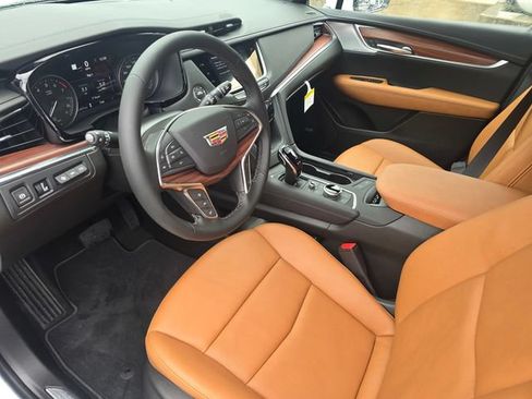 New 2026 Cadillac XT5 Premium Luxury w/ Driver Assist Package FWD image 21