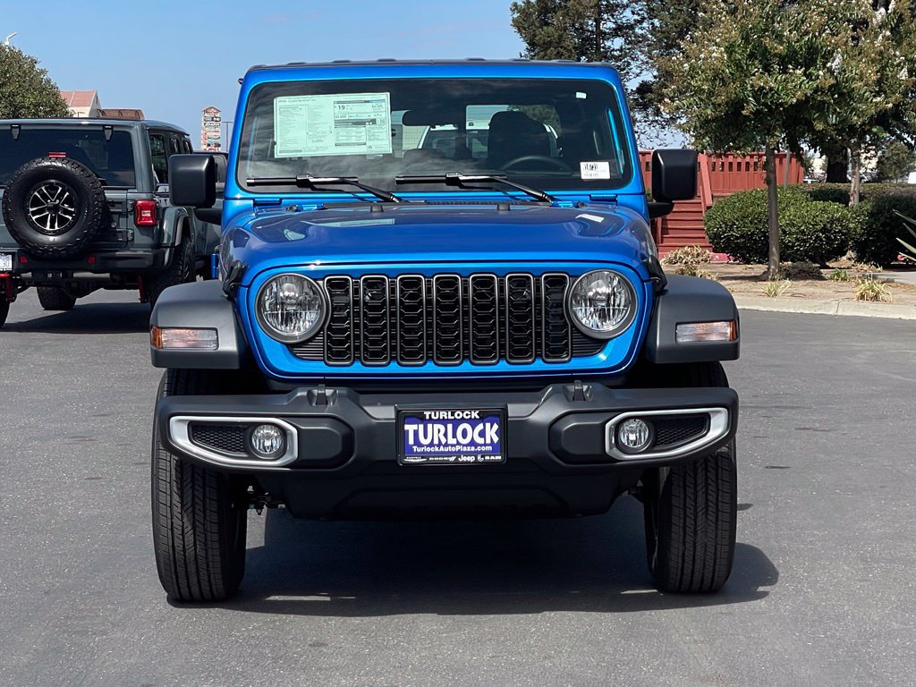 New 2026 Jeep Gladiator Sport AWD/4WD image 2