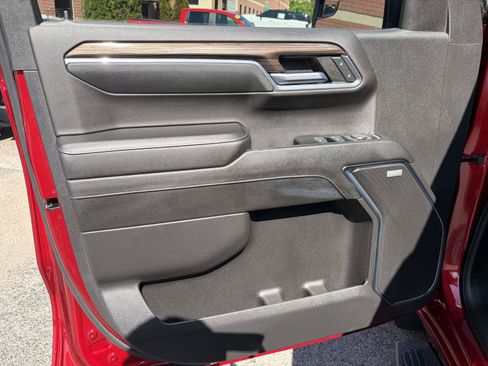 Used 2024 Chevrolet Silverado 1500 RST w/ Convenience Package II AWD/4WD image 5