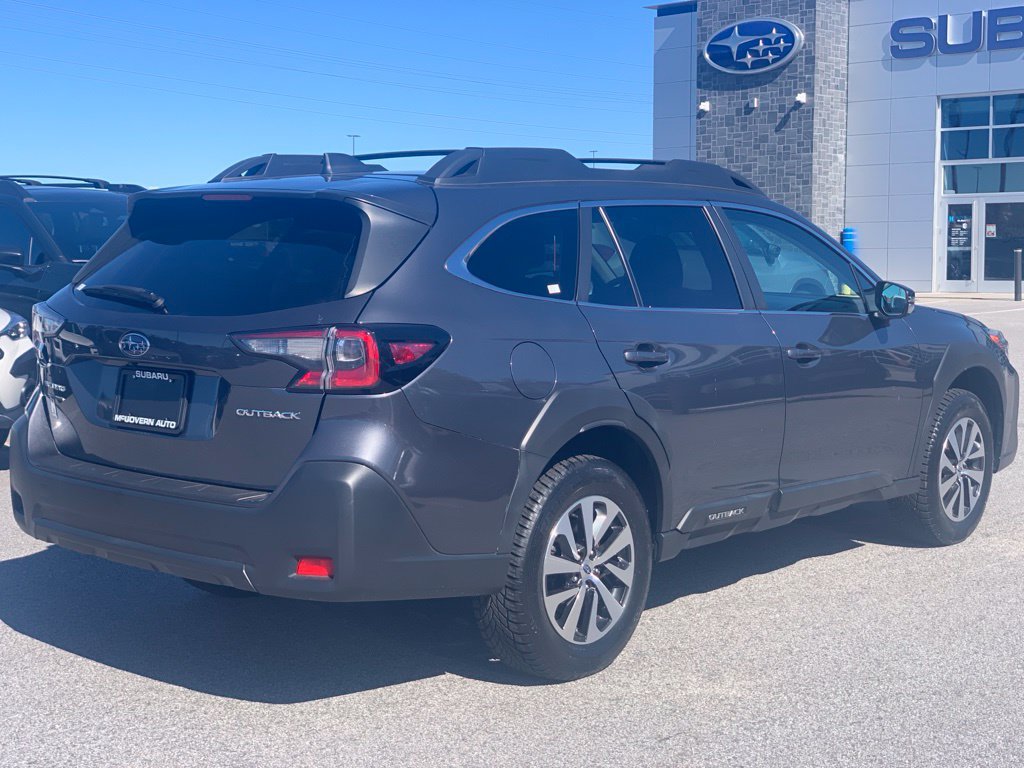 Used 2024 Subaru Outback Premium AWD/4WD image 6