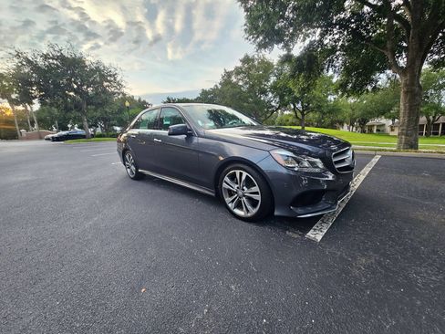 Used 2016 Mercedes-Benz E 350 Sedan image 4