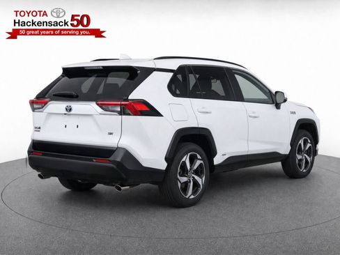 Used 2023 Toyota RAV4 SE w/ Weather & Moonroof Package AWD/4WD image 4
