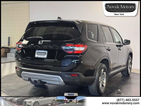 Used 2023 Honda Pilot EX-L image 10