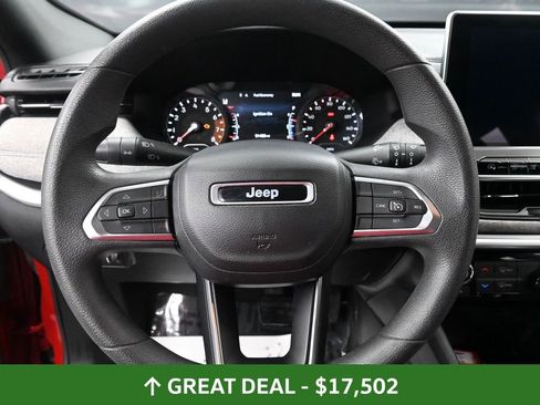 Used 2023 Jeep Compass Sport image 32