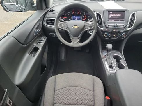 Used 2023 Chevrolet Equinox LT FWD image 11