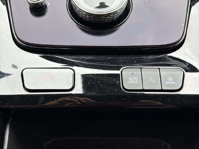 Used 2025 Cadillac Escalade Sport RWD image 21