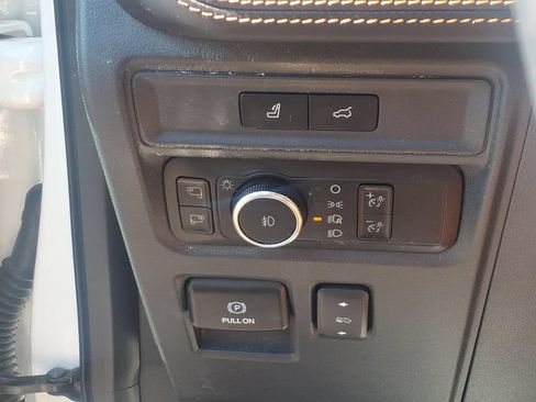Used 2024 Ford Expedition Max Platinum AWD/4WD image 22