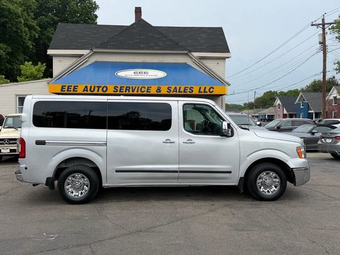 Used 2014 Nissan NV 3500 SL w/ Technology Package RWD image 1