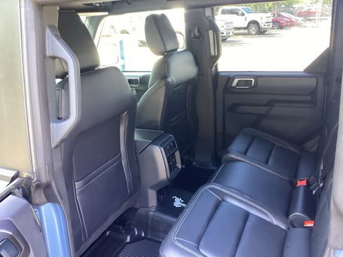 New 2025 Ford Bronco Outer Banks w/ Sasquatch Package AWD/4WD image 39