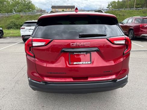 Certified 2023 GMC Terrain SLE w/ Driver Convenience Package AWD/4WD image 4