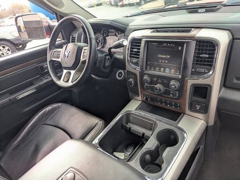 Used 2016 RAM 3500 Laramie image 34
