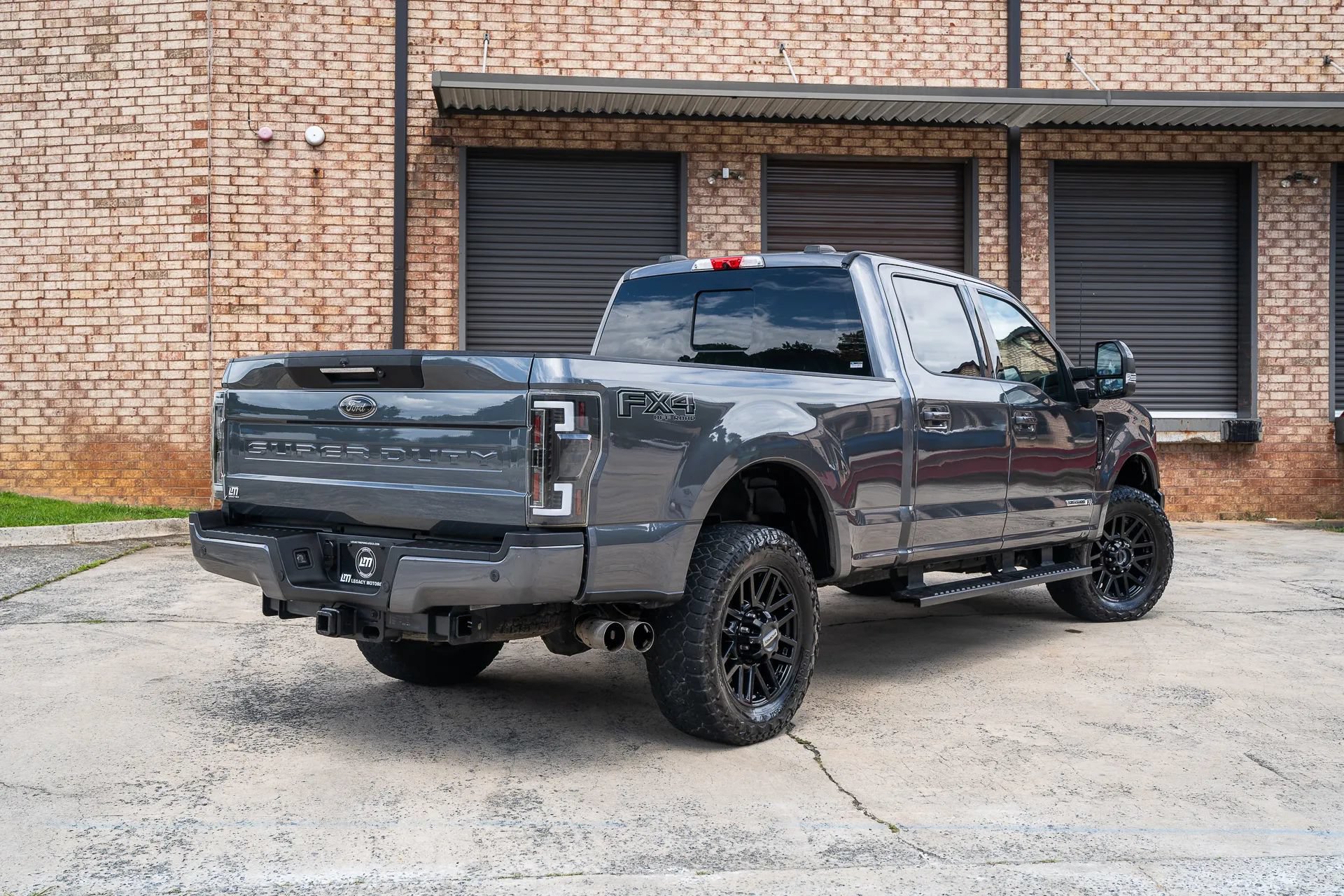 Used 2021 Ford F250 Lariat AWD/4WD image 2