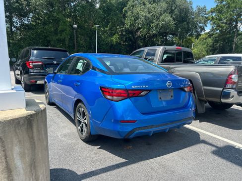 Used 2021 Nissan Sentra SV w/ Trunk Package FWD image 2