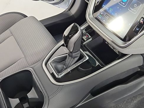Certified 2025 Subaru Outback Premium AWD/4WD image 15