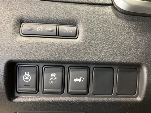 Used 2018 Nissan Murano Platinum image 15