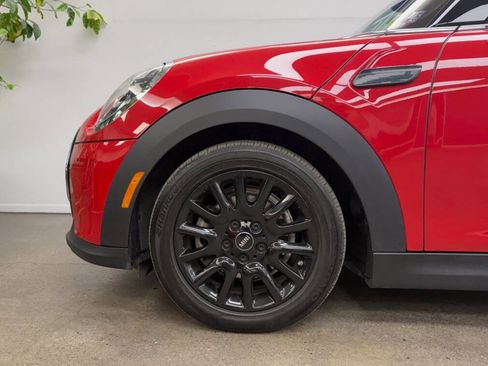 Used 2022 MINI Cooper 2-Door Hardtop w/ Premium Package image 7