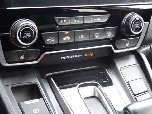Used 2020 Honda CR-V Touring image 28