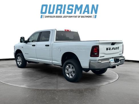 New 2025 RAM 2500 Big Horn AWD/4WD image 4