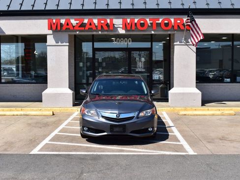 Used 2013 Acura ILX w/ Technology Package FWD image 7