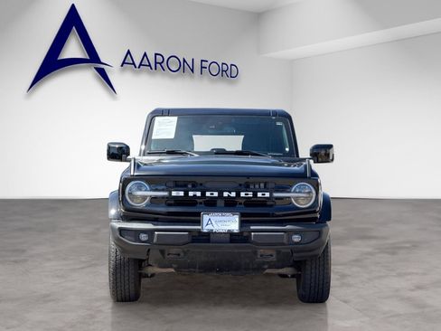 Used 2025 Ford Bronco Outer Banks image 9