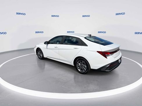 Used 2024 Hyundai Elantra SEL FWD image 6