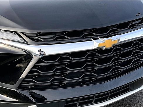 Used 2024 Chevrolet Blazer LT image 29