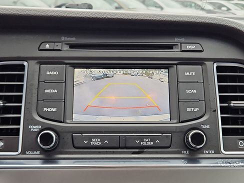 Used 2016 Hyundai Sonata SE image 17