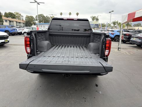 Used 2025 GMC Sierra 1500 Pro w/ Graphite Edition RWD image 17