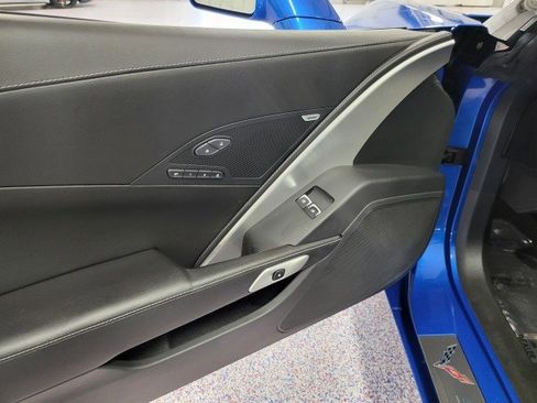 Used 2014 Chevrolet Corvette Stingray Convertible w/ 2LT Preferred Equipment Group RWD image 17