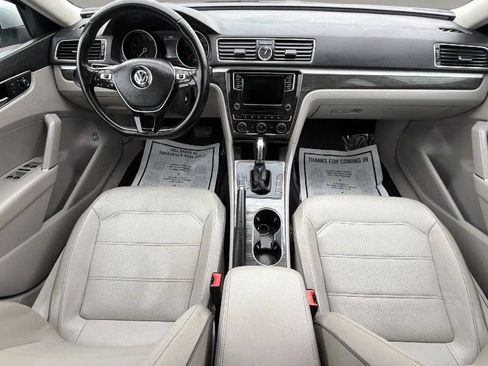 Used 2016 Volkswagen Passat 1.8T SE FWD image 13
