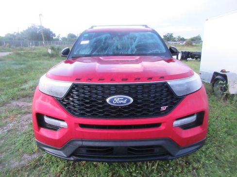 Used 2023 Ford Explorer ST w/ Equipment Group 401A AWD/4WD image 2
