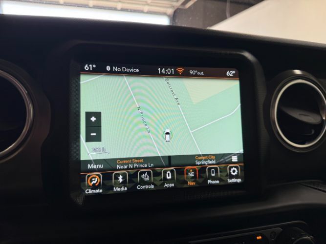 Used 2023 Jeep Wrangler Unlimited Rubicon 4xe w/ Cold Weather Group AWD/4WD image 17