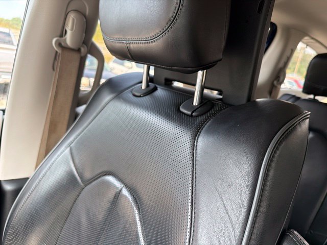 Used 2019 Chrysler Pacifica Limited FWD image 52
