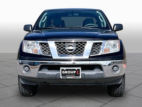 Used 2010 Nissan Frontier SE RWD image 3