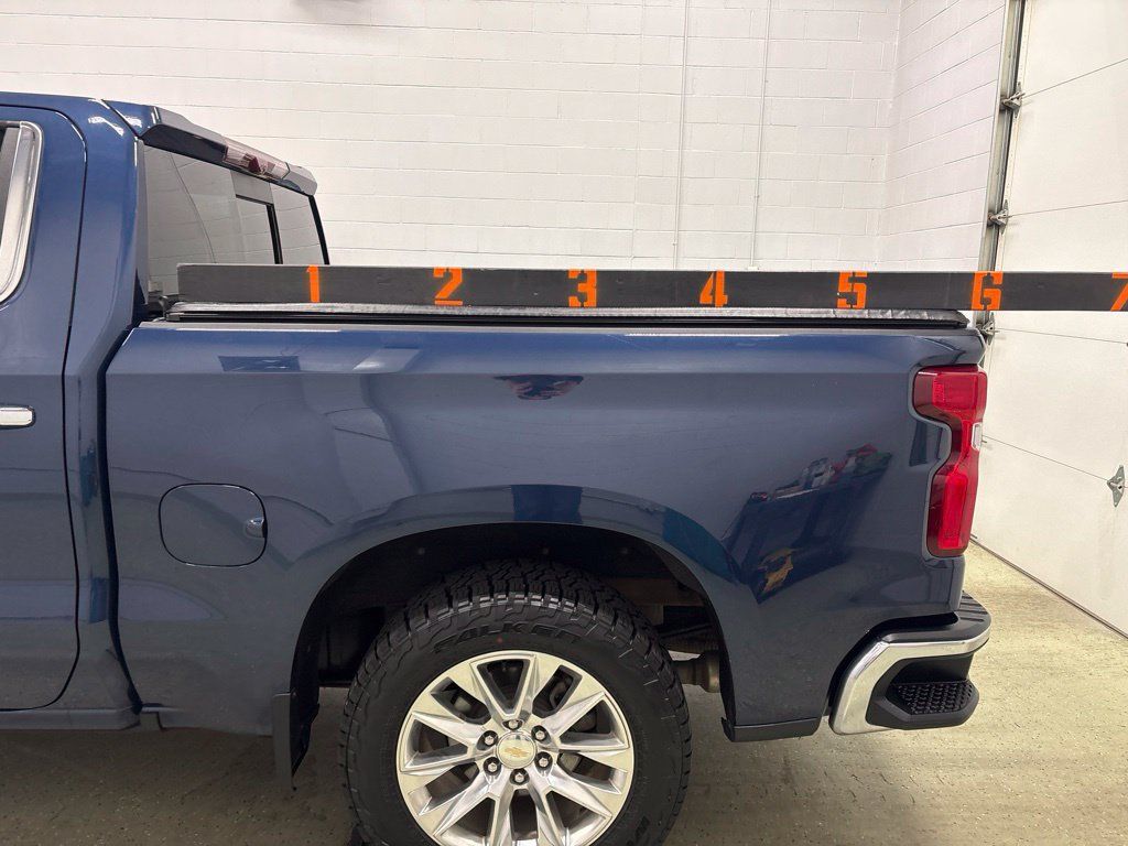 Used 2021 Chevrolet Silverado 1500 LTZ w/ Technology Package AWD/4WD image 13
