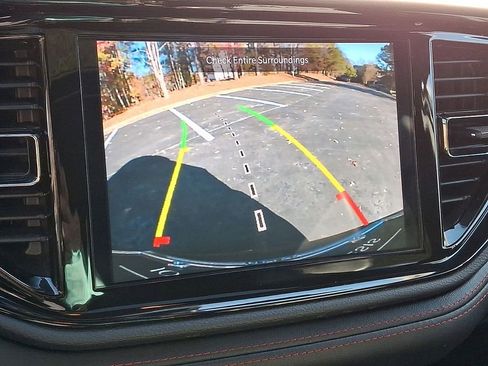 Used 2024 Dodge Durango GT image 15