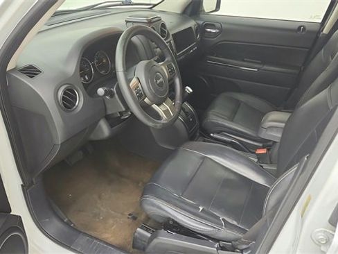 Used 2014 Jeep Patriot Limited image 9