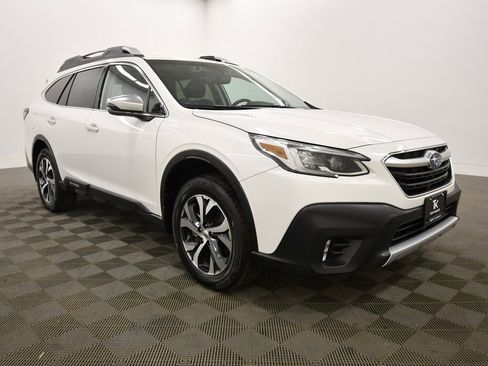 Used 2022 Subaru Outback Touring image 10