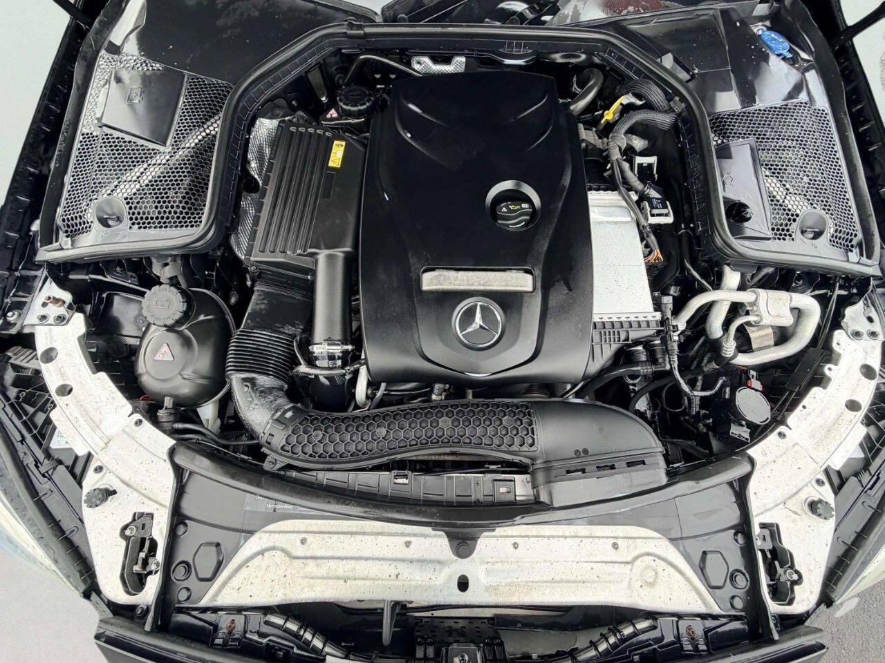 Used 2016 Mercedes-Benz C 300 4MATIC Sedan image 10