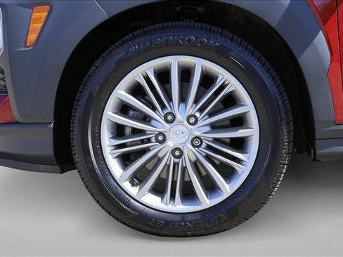 Used 2019 Hyundai Kona SEL w/ SEL Tech Package 02 AWD/4WD image 9